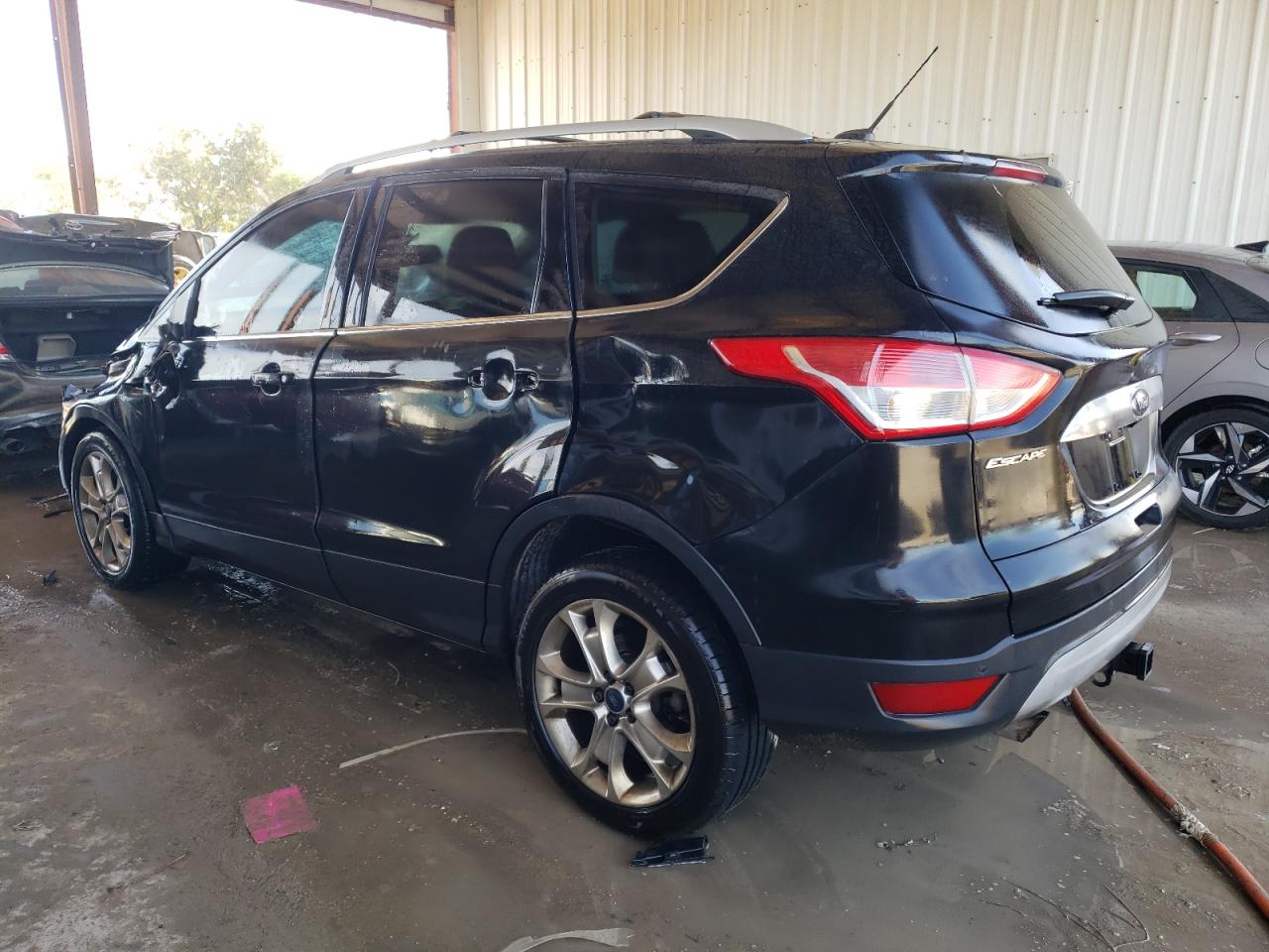 Изображение 2 2015 FORD ESCAPE TITANIUM 2015 с VIN 1FMCU9J9XFUA57726