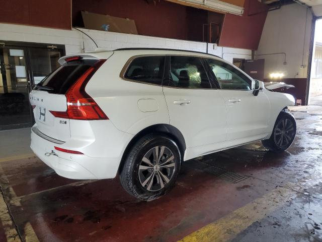 Obraz 3 z 2023 VOLVO XC60 CORE 2023 z VIN YV4L12RV7P1352739