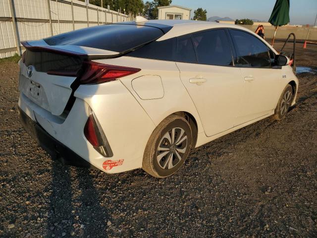 Изображение 3 2018 TOYOTA PRIUS PRIME  2018 с VIN JTDKARFP1J3094615