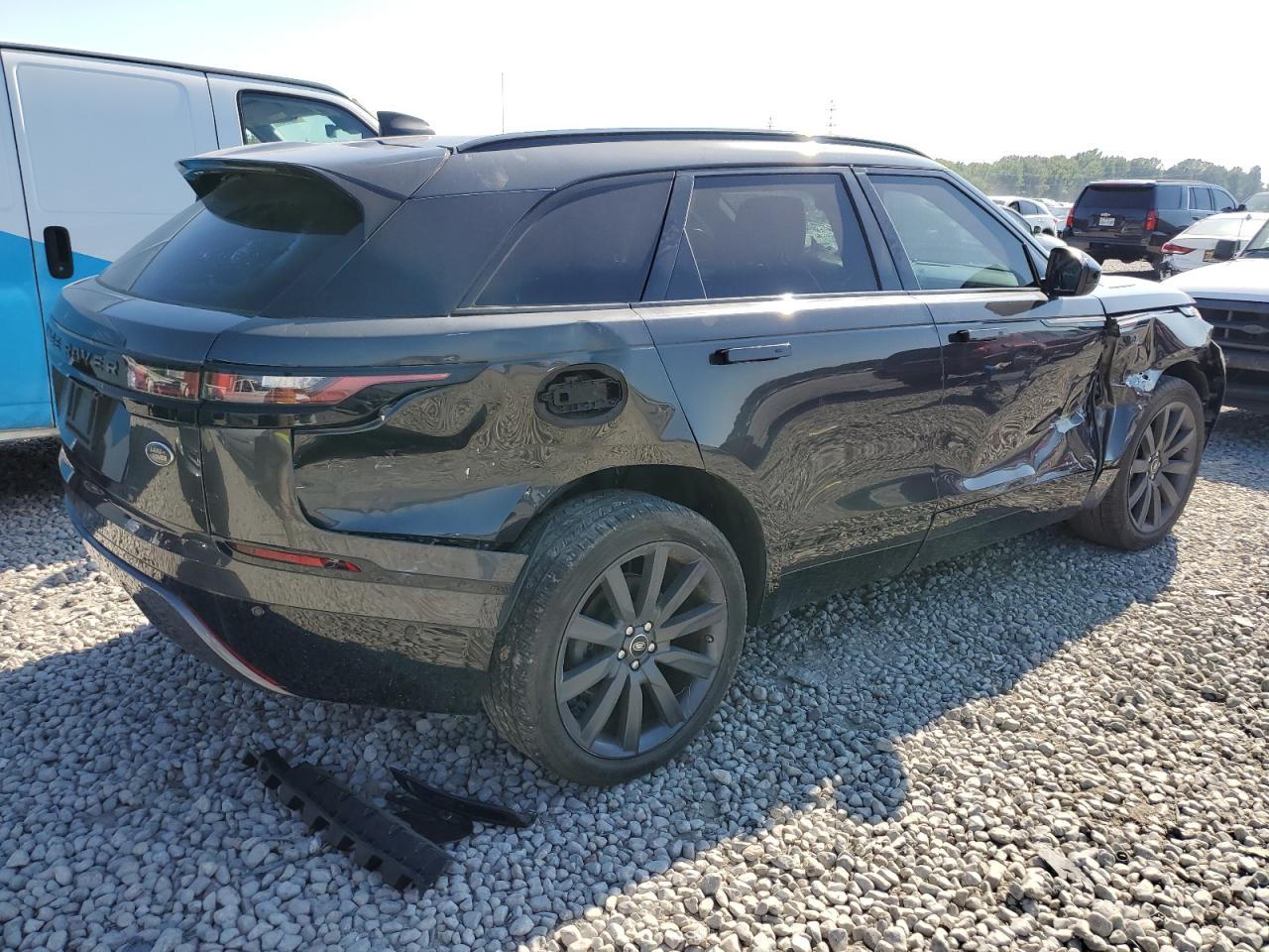 Obraz 3 z 2018 LAND ROVER RANGE ROVER VELAR R-DYNAMIC HSE 2018 z VIN SALYM2RX9JA741805