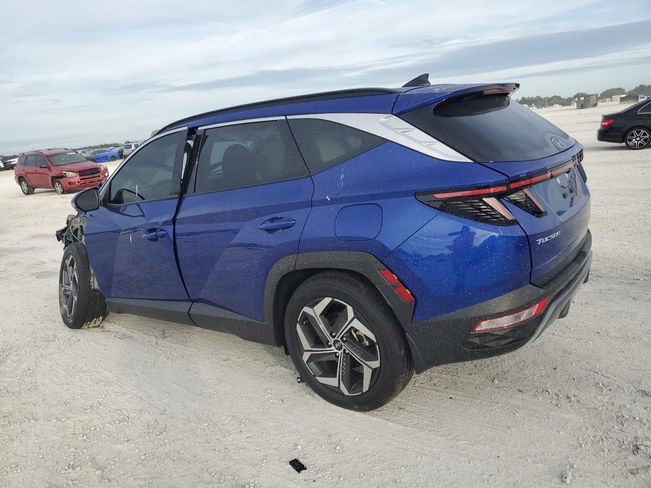 Image 2 of 2023 HYUNDAI TUCSON LIMITED 2023 with VIN 5NMJE3AE4PH236419