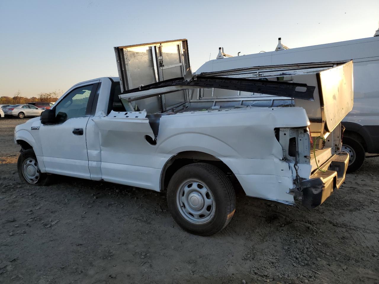 Изображение 2 2020 FORD F150  2020 с VIN 1FTMF1CB1LKD22268