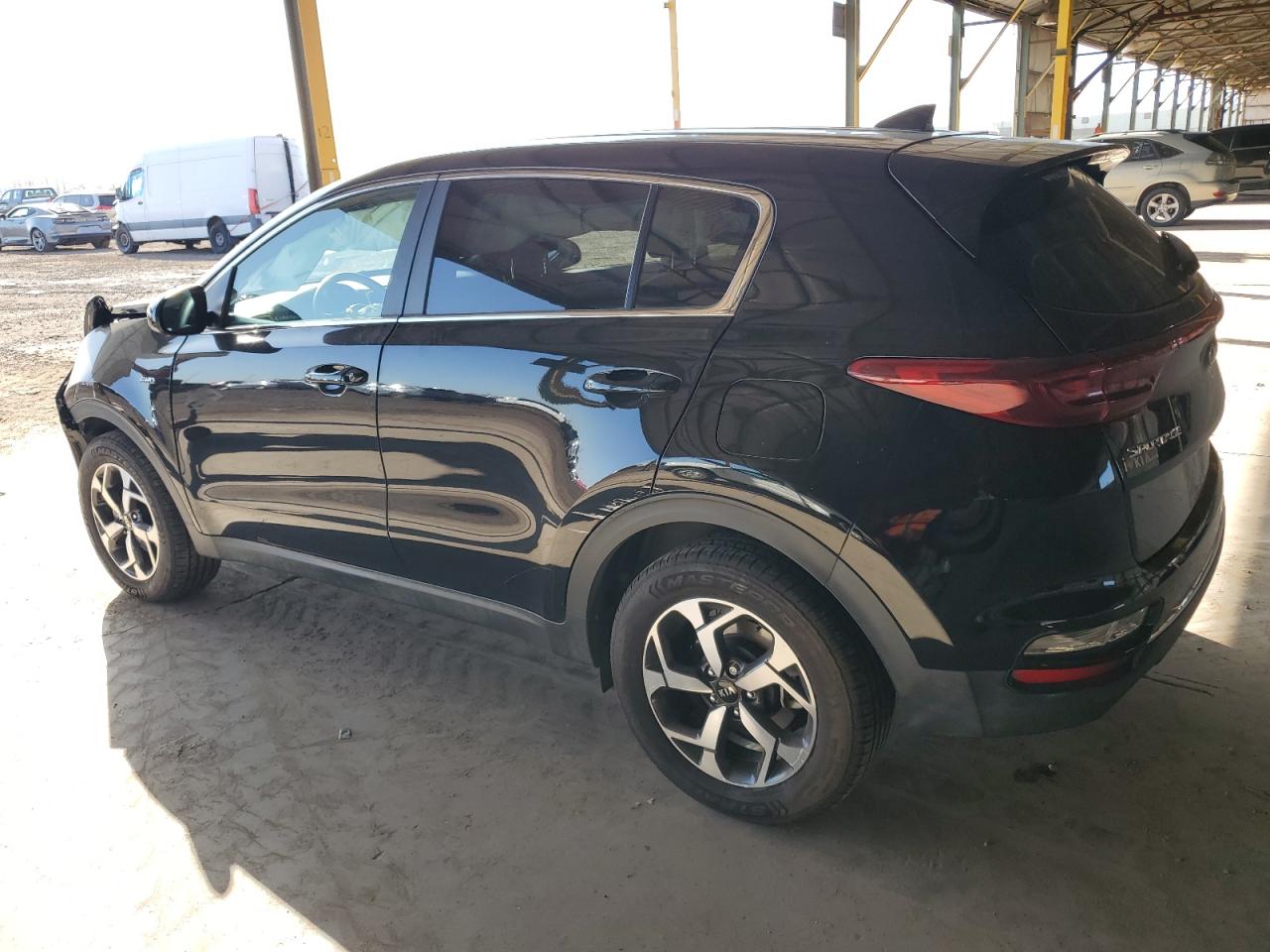 Image 2 of 2021 KIA SPORTAGE LX 2021 with VIN KNDPMCAC3M7882260