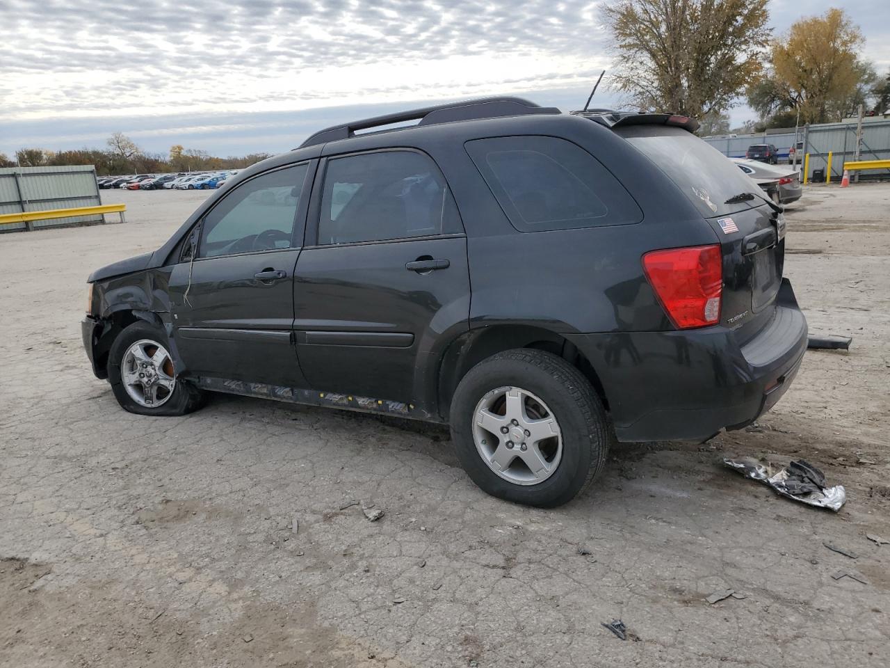 Image 2 of 2008 PONTIAC TORRENT  2008 with VIN 2CKDL33F086078526