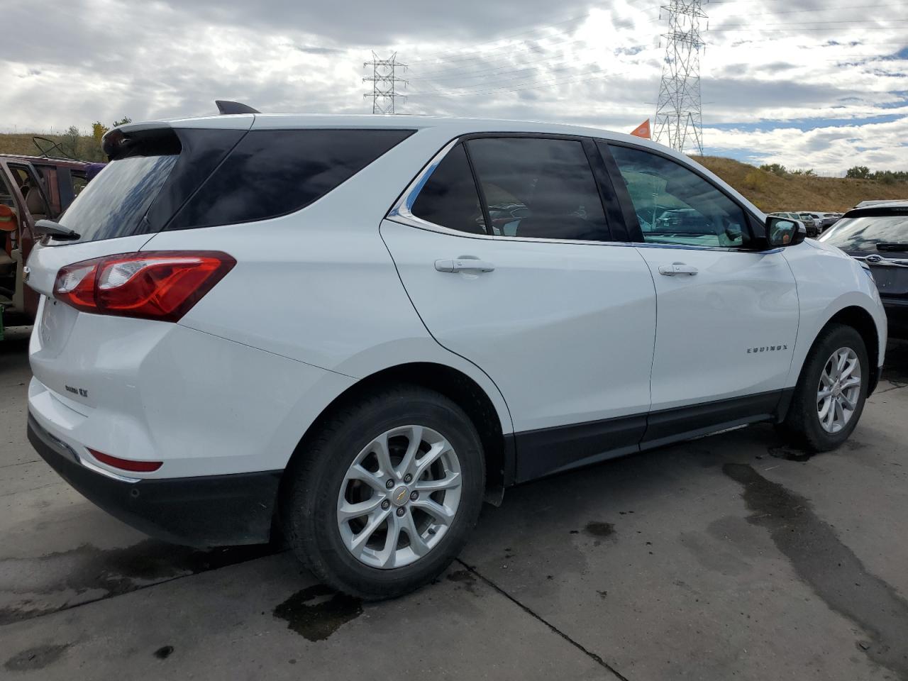 Image 3 of 2018 CHEVROLET EQUINOX LT 2018 with VIN 2GNAXSEV8J6325429