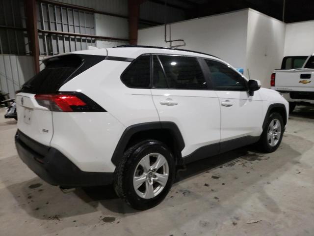 Image 3 of 2019 TOYOTA RAV4 XLE 2019 with VIN 2T3W1RFV9KC026840