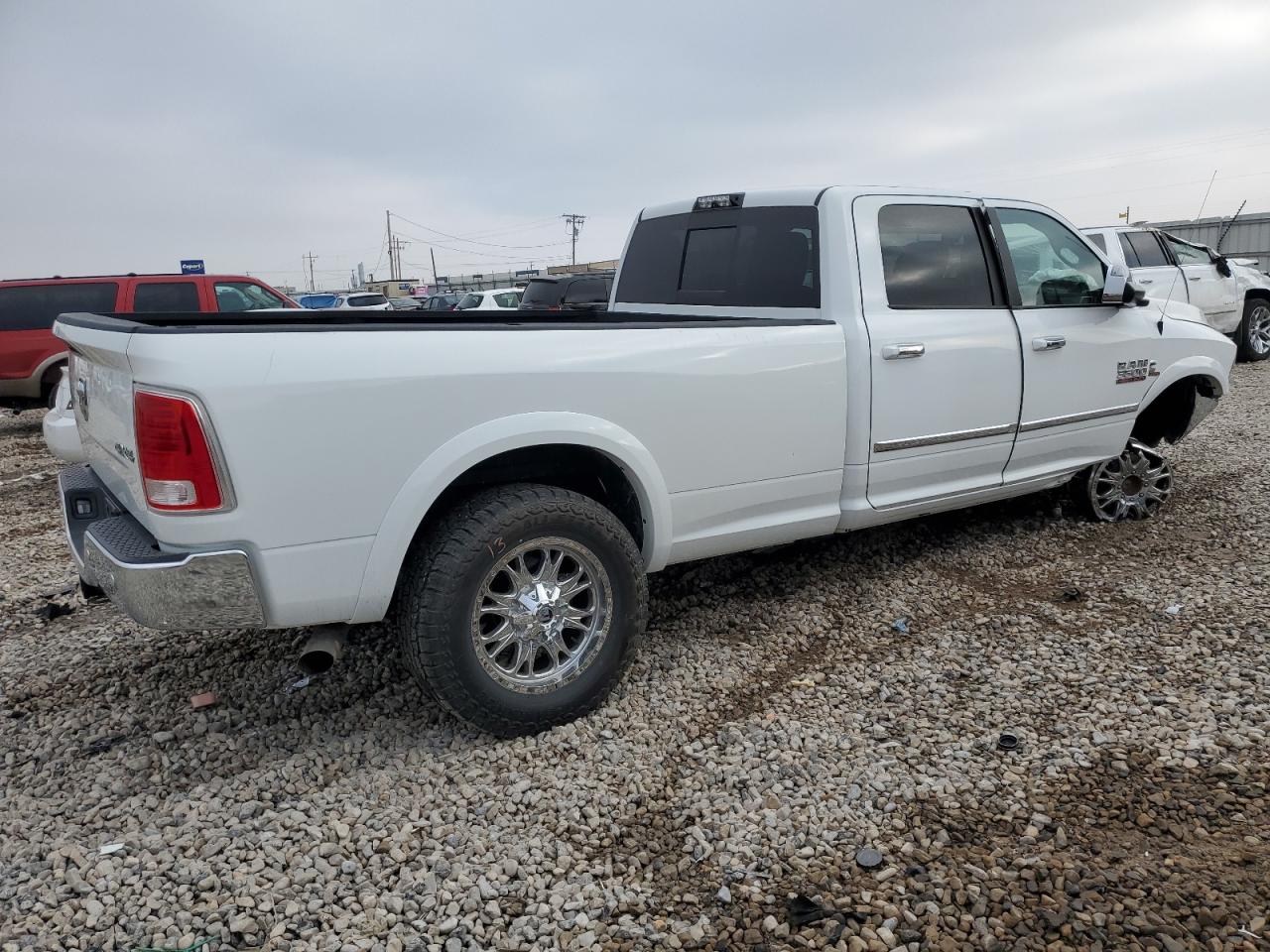 Image 3 of 2017 RAM 3500 LARAMIE 2017 with VIN 3C63R3JL4HG513148