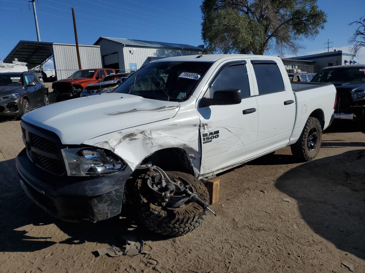 Obraz 1 z 2022 RAM 1500 CLASSIC TRADESMAN 2022 z VIN 3C6RR7KG2NG293328