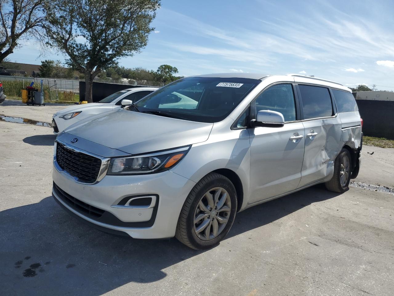 Image 1 of 2019 KIA SEDONA LX 2019 with VIN KNDMB5C13K6511991