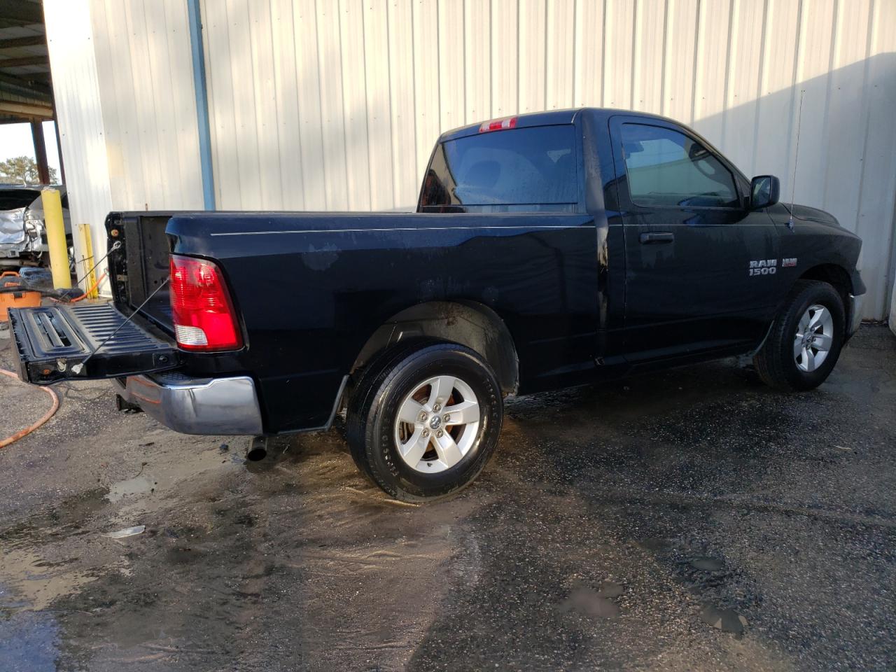 Image 3 of 2013 RAM 1500 ST 2013 with VIN 3C6JR6AT6DG511307