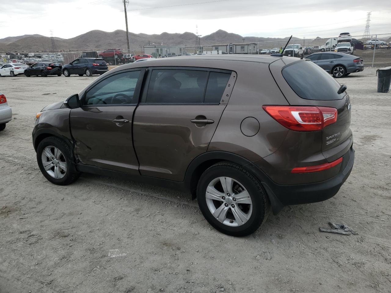 Obraz 2 z 2012 KIA SPORTAGE BASE 2012 z VIN KNDPB3A24C7184848