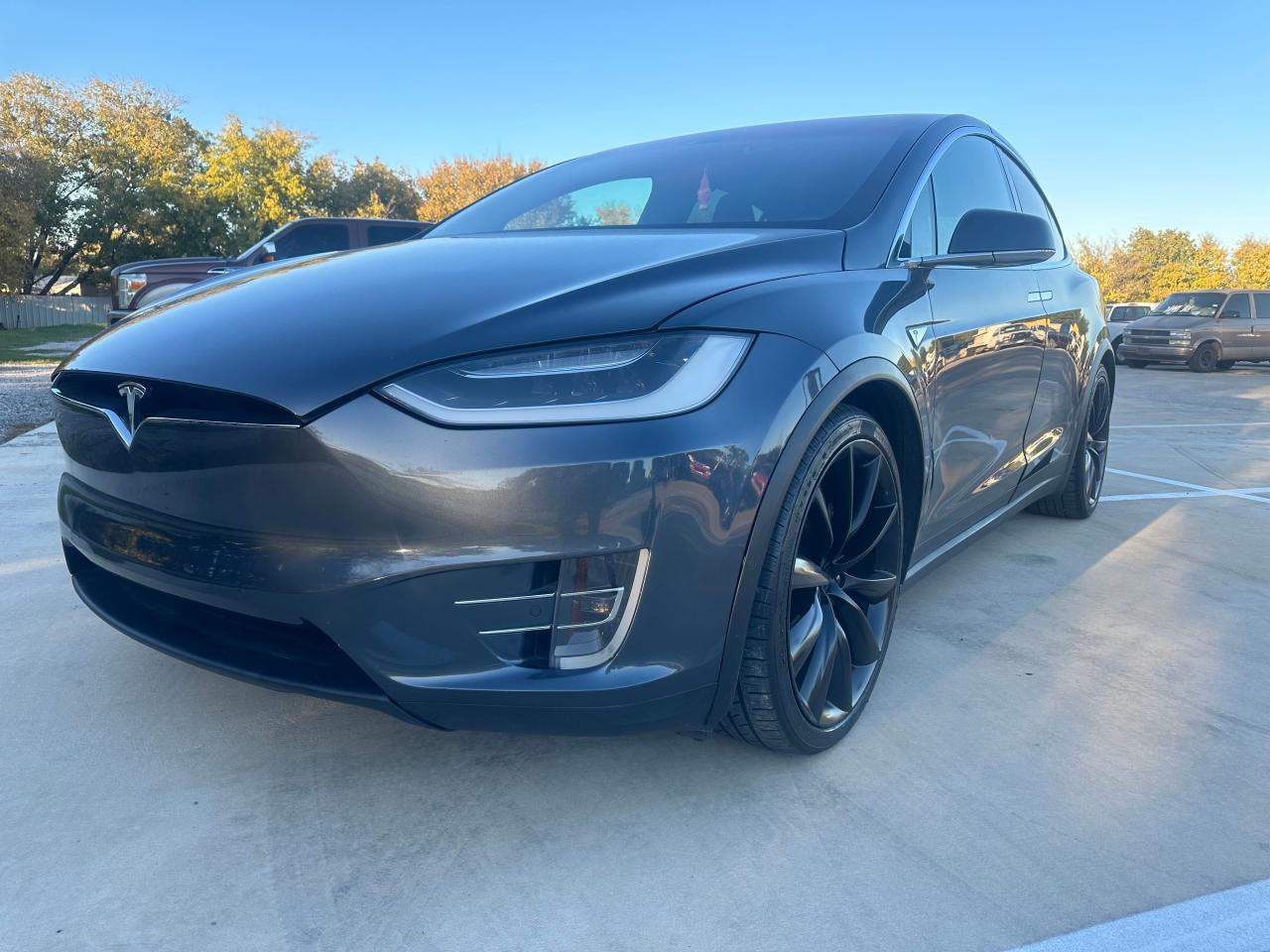Изображение 2 2016 TESLA MODEL X  2016 с VIN 5YJXCBE24GF010909