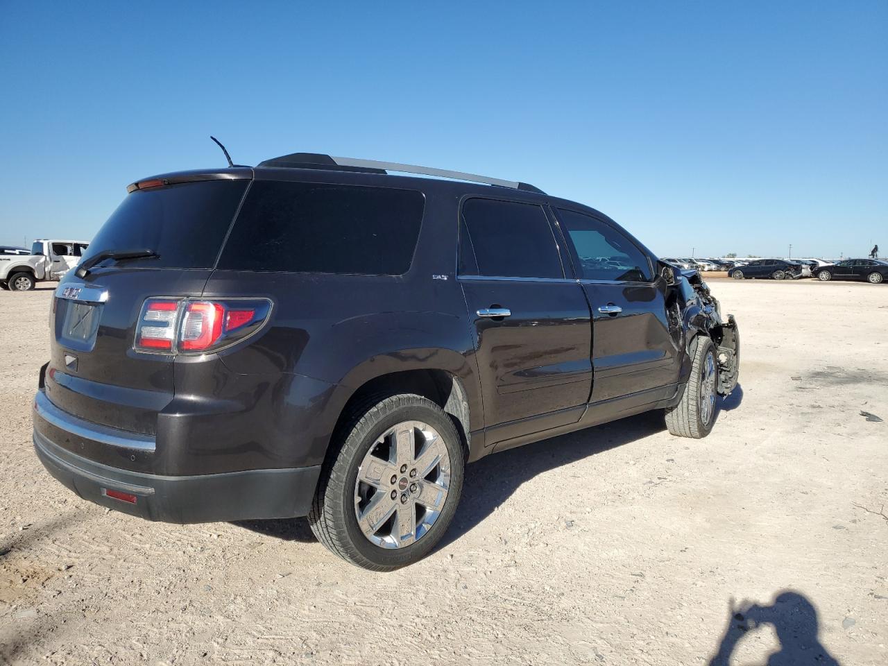 Image 3 of 2017 GMC ACADIA LIMITED SLT-2 2017 with VIN 1GKKRSKD1HJ215004