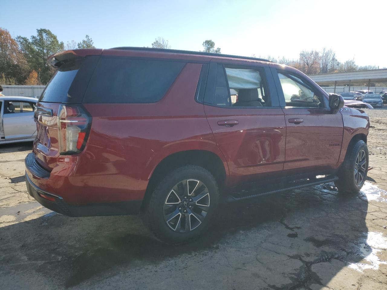 Image 3 of 2021 CHEVROLET TAHOE K1500 Z71 2021 with VIN 1GNSKPKD6MR387626