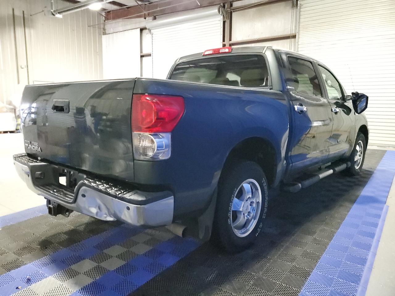 Obraz 3 z 2007 TOYOTA TUNDRA CREWMAX LIMITED 2007 z VIN 5TBEV58107S458736