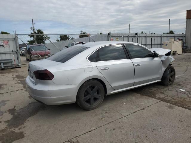 Изображение 3 2015 VOLKSWAGEN PASSAT S 2015 с VIN 1VWAS7A30FC120983