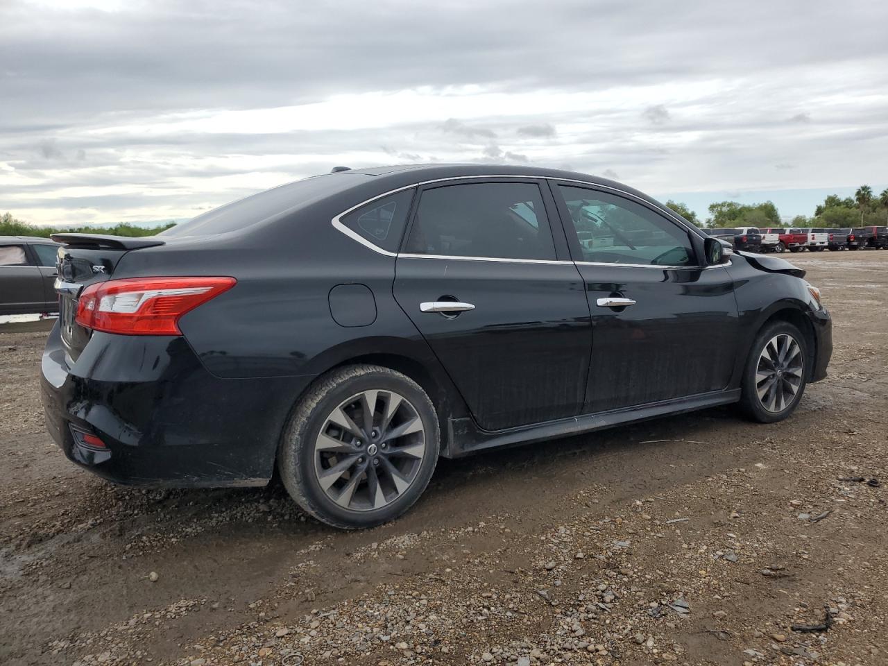 Obraz 3 z 2017 NISSAN SENTRA S 2017 z VIN 3N1AB7AP2HY262027