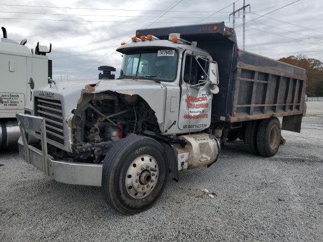 Image 2 of 2000 MACK 600 RD600 2000 with VIN 1M2P264C1YM030060