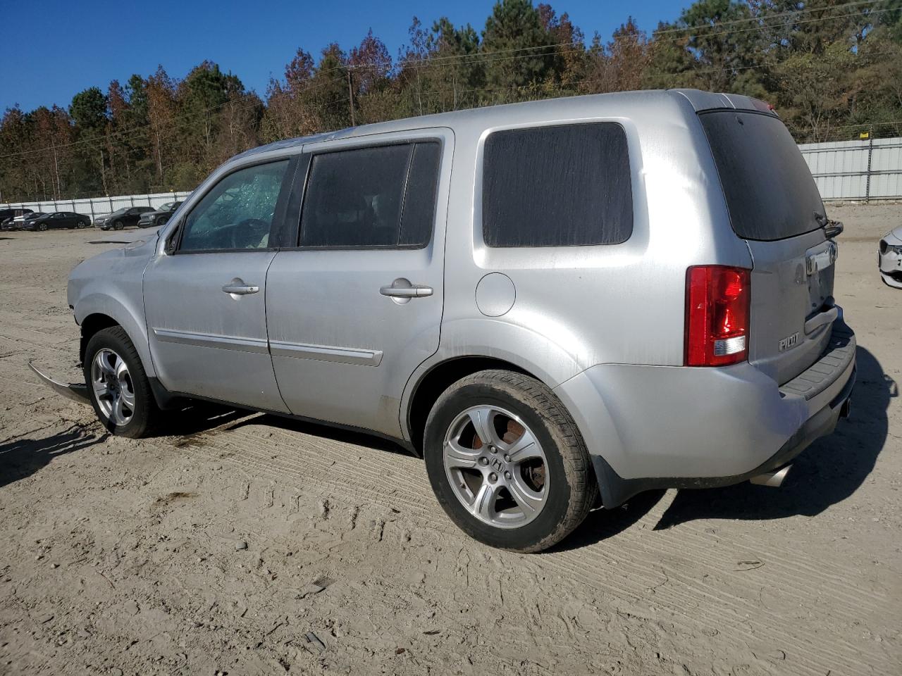 Image 2 of 2013 HONDA PILOT EXL 2013 with VIN 5FNYF3H50DB009582