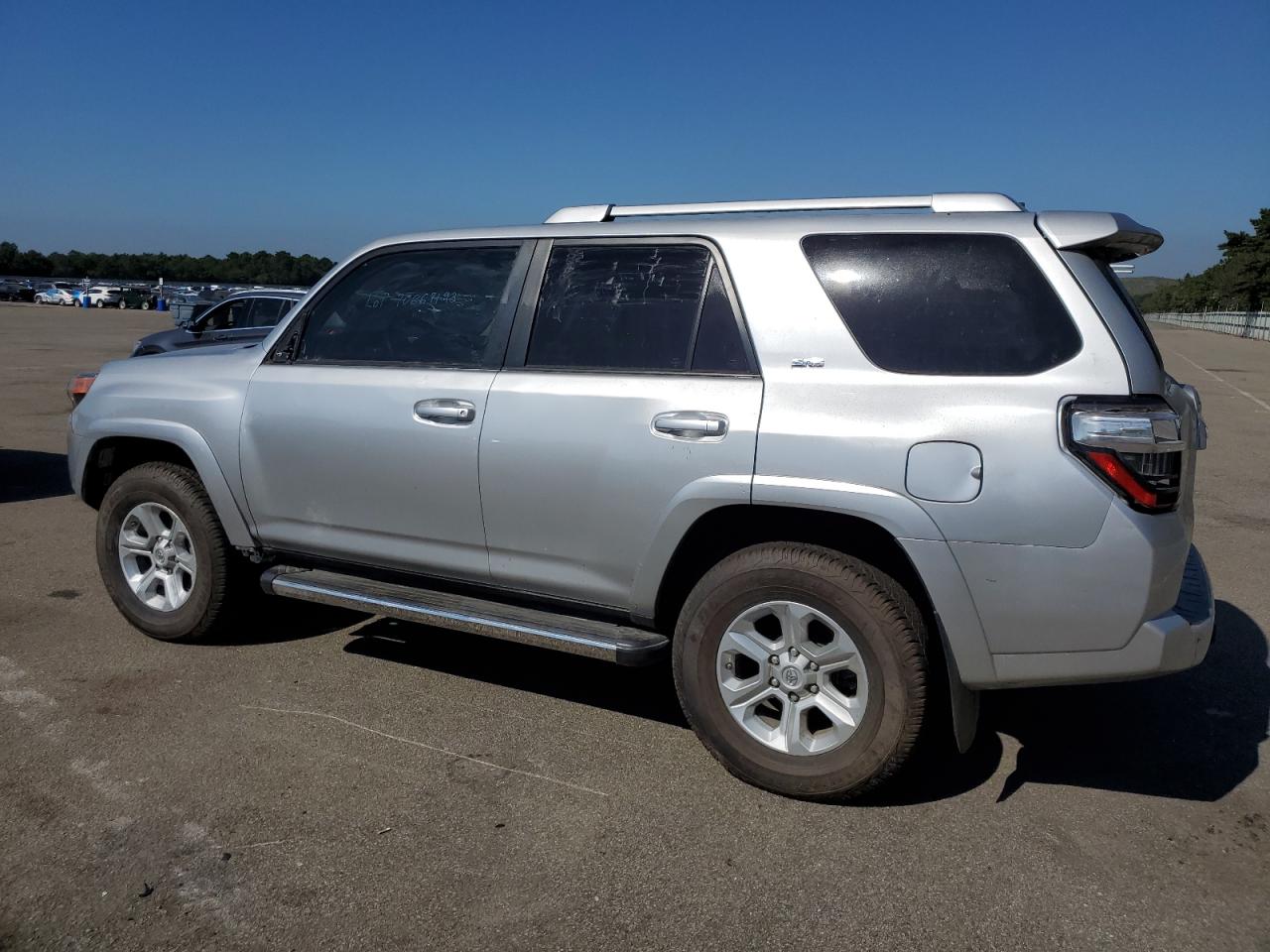 Obraz 2 z 2017 TOYOTA 4RUNNER SR5 2017 z VIN JTEZU5JR2H5154080