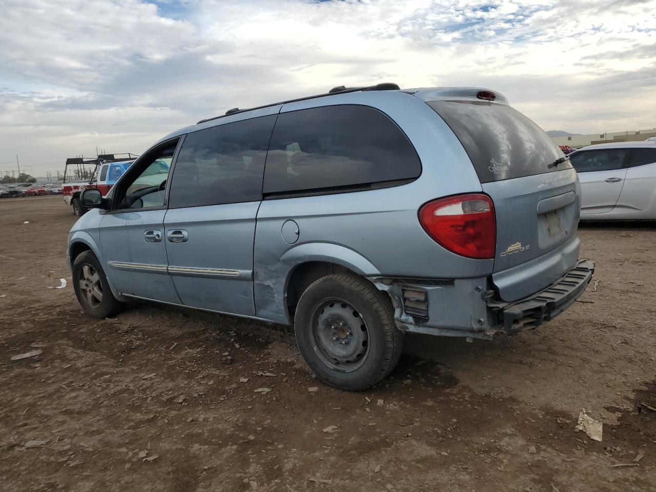 Obraz 2 z 2003 DODGE GRAND CARAVAN ES 2003 z VIN 2D8GP54L43R180171