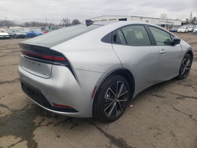 Obraz 3 z 2023 TOYOTA PRIUS LE 2023 z VIN JTDADABU0P3001804