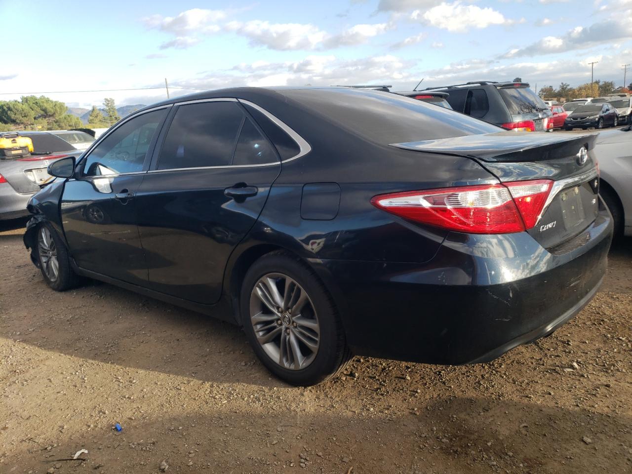 Изображение 2 2015 TOYOTA CAMRY LE 2015 с VIN 4T1BF1FK0FU028819