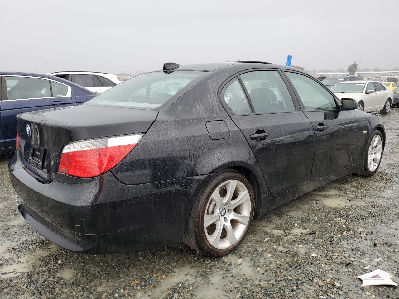 Obraz 3 z 2007 BMW 550 I 2007 z VIN WBANB53557CP05841