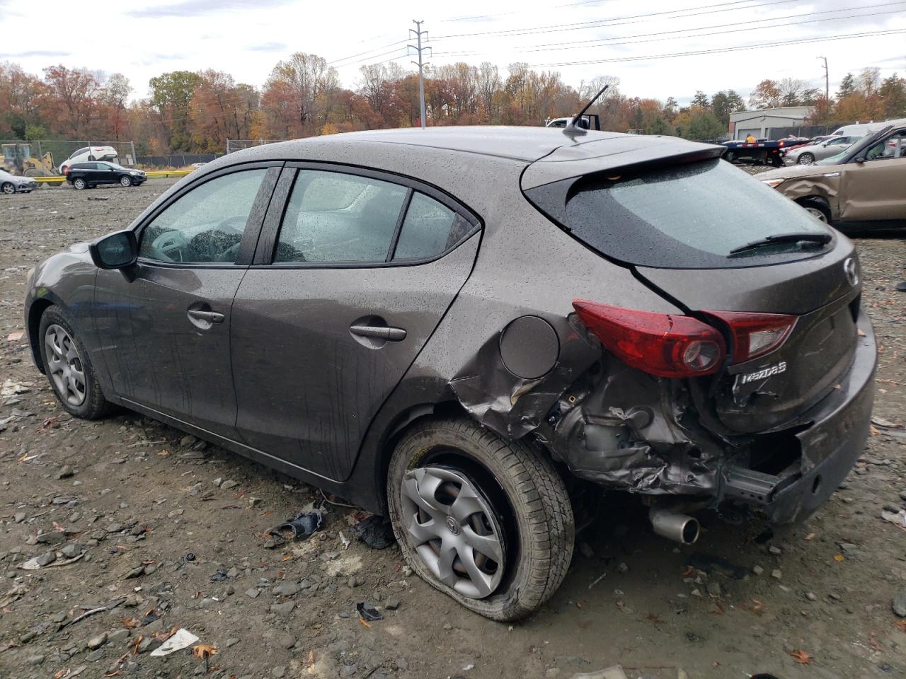 Obraz 2 z 2016 MAZDA 3 SPORT 2016 z VIN JM1BM1J78G1325708