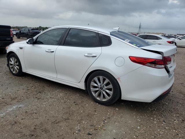 Obraz 2 z 2017 KIA OPTIMA LX 2017 z VIN 5XXGT4L39HG147978