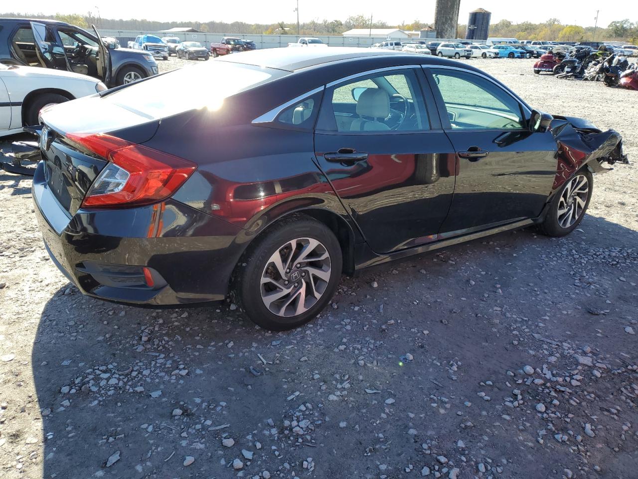 Image 3 of 2016 HONDA CIVIC EX 2016 with VIN 19XFC2F71GE071811