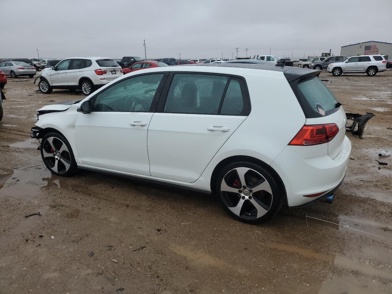 Изображение 2 2017 VOLKSWAGEN GTI S 2017 с VIN 3VW5T7AU7HM017231