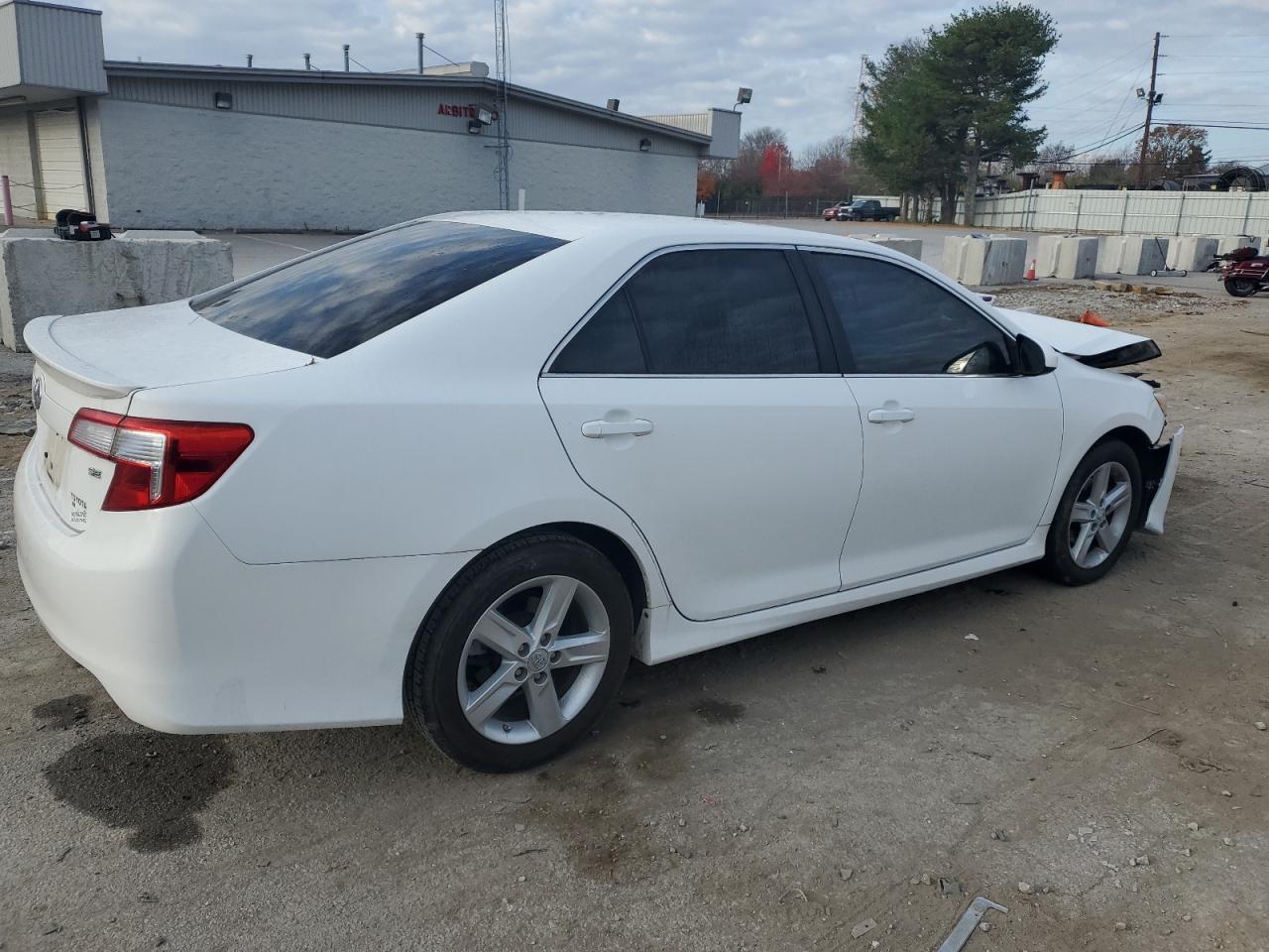 Изображение 3 2012 TOYOTA CAMRY BASE 2012 с VIN 4T1BF1FK1CU585556