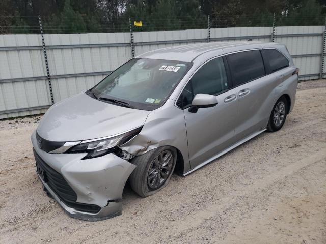 Image 1 of 2022 TOYOTA SIENNA LE 2022 with VIN 5TDKRKEC1NS128815