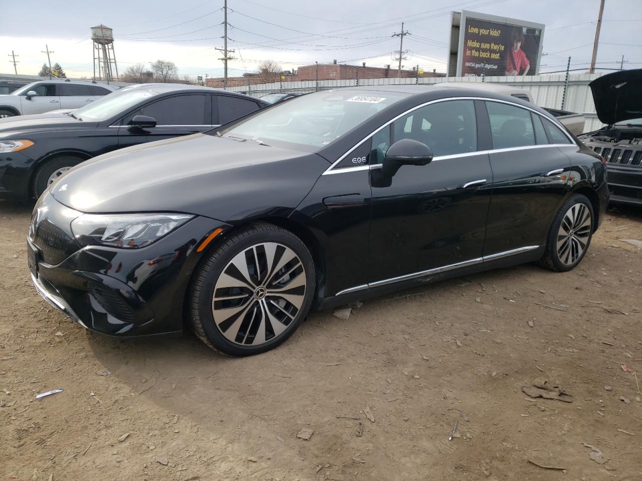 Obraz 2023 MERCEDES-BENZ EQE SEDAN 350+ 2023