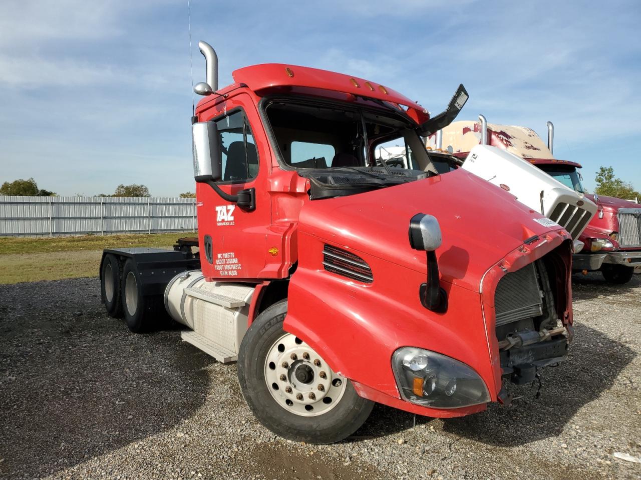 Изображение 1 2018 FREIGHTLINER CASCADIA 113  2018 с VIN 1FUJGBDV5JLJP8352