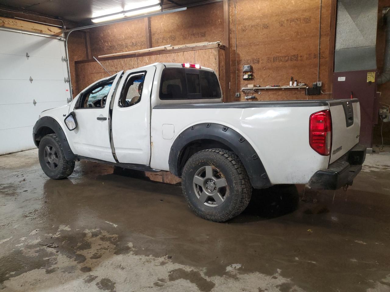 Image 2 of 2005 NISSAN FRONTIER KING CAB LE 2005 with VIN 1N6AD06W35C450586