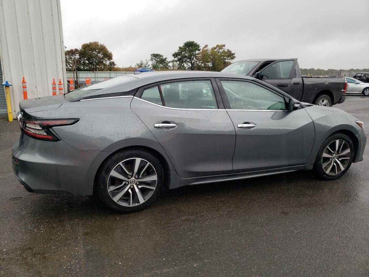 Obraz 3 z 2020 NISSAN MAXIMA SV 2020 z VIN 1N4AA6CV6LC367005