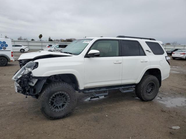 Image 1 of 2020 TOYOTA 4RUNNER SR5/SR5 PREMIUM 2020 with VIN JTEBU5JR1L5817374