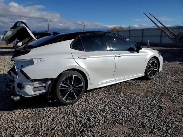 Obraz 3 z 2019 TOYOTA CAMRY XSE 2019 z VIN 4T1B61HK0KU175181