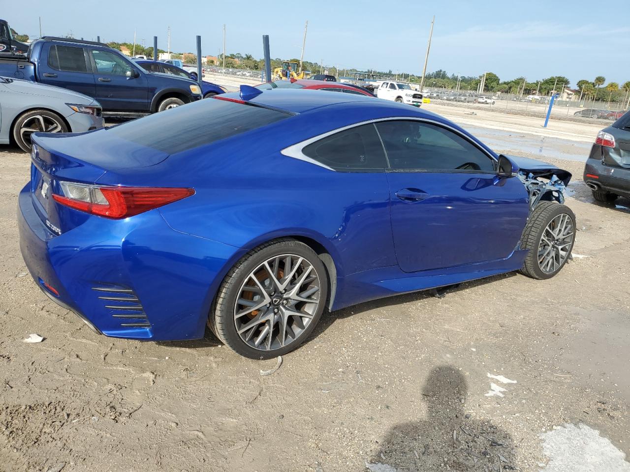 Obraz 3 z 2017 LEXUS RC 200T 2017 z VIN JTHHA5BC9H5005943
