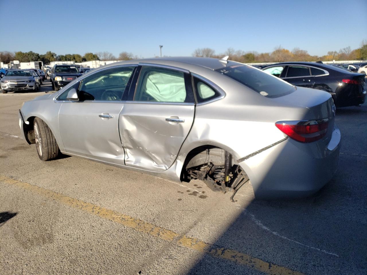 Image 2 of 2014 BUICK VERANO  2014 with VIN 1G4PP5SK4E4148220