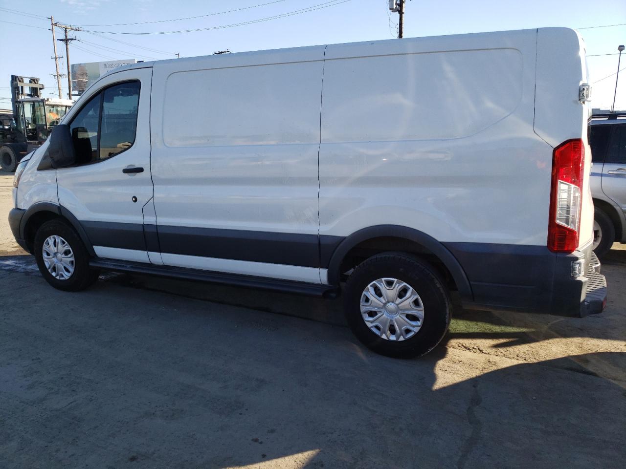 Image 2 of 2015 FORD TRANSIT T-250 2015 with VIN 1FTNR1ZM0FKA46979