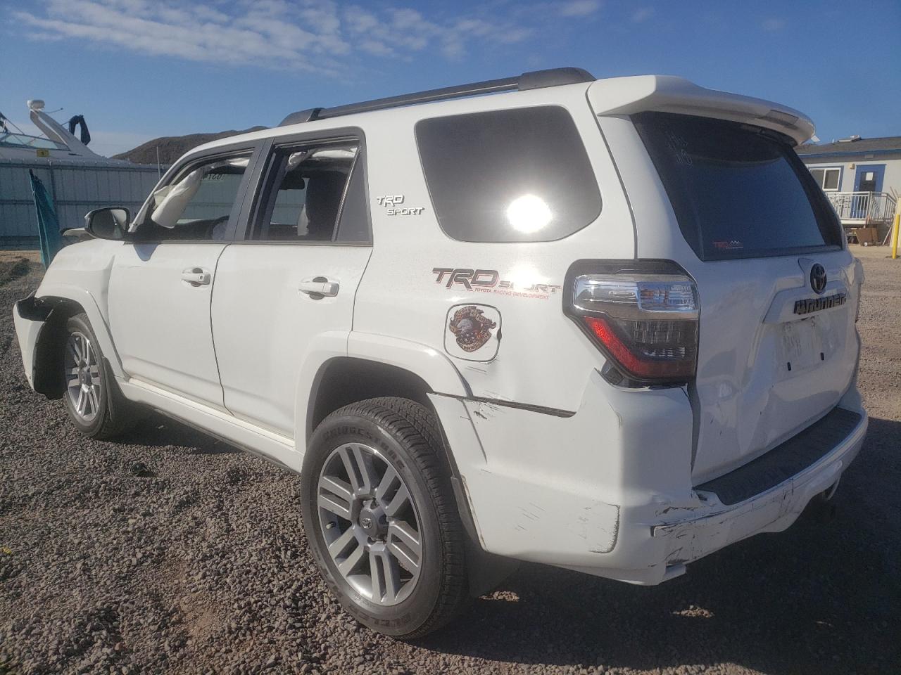 Obraz 2 z 2023 TOYOTA 4RUNNER TRD SPORT 2023 z VIN JTEAU5JR1P5281141