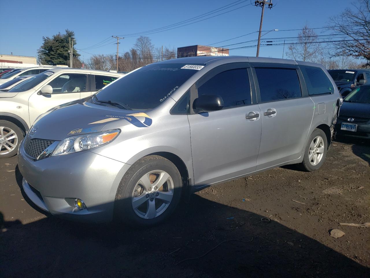 Image 1 of 2012 TOYOTA SIENNA  2012 with VIN 5TDZK3DC4CS183802