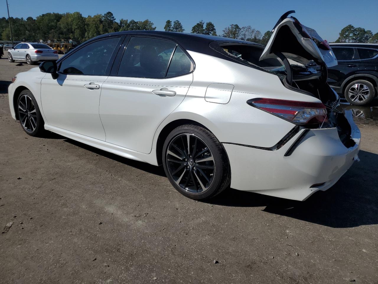 Image 2 of 2018 TOYOTA CAMRY XSE 2018 with VIN 4T1B61HK6JU126596