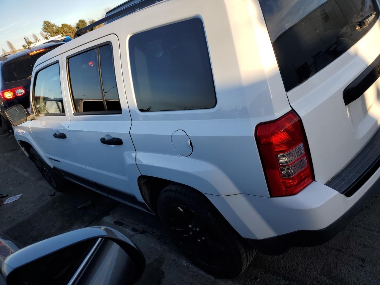 Obraz 2 z 2015 JEEP PATRIOT SPORT 2015 z VIN 1C4NJPBA0FD397745