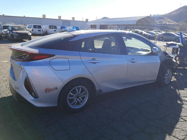 Image 3 of 2017 TOYOTA PRIUS PRIME  2017 with VIN JTDKARFP8H3053179