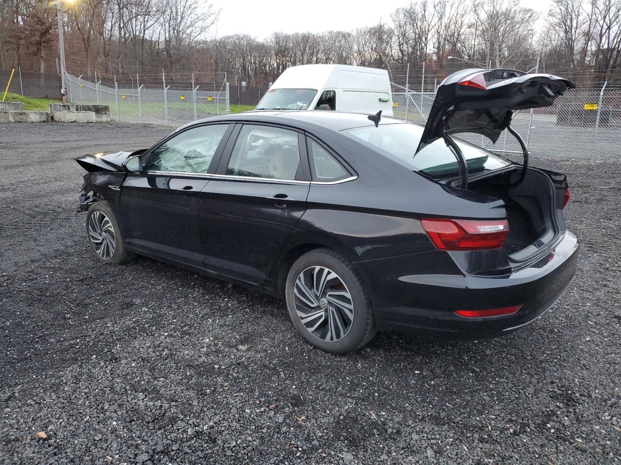 Image 2 of 2020 VOLKSWAGEN JETTA SEL 2020 with VIN 3VWEB7BU6LM005243