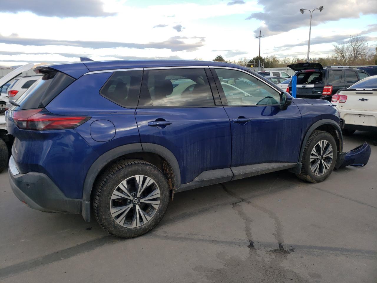 Image 3 of 2021 NISSAN ROGUE SV 2021 with VIN 5N1AT3BB9MC815826